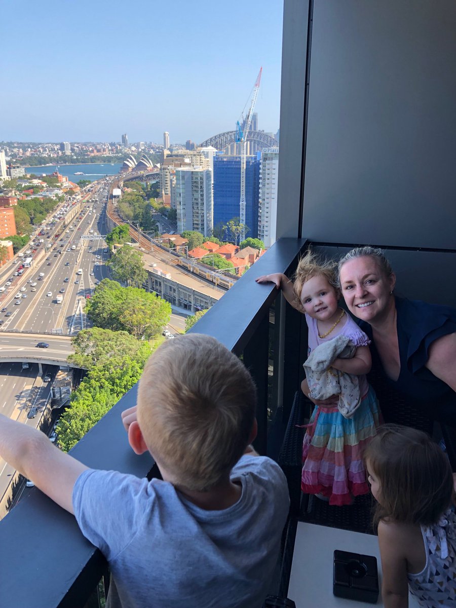 jmort77's tweet photo. Well we’ve made it all the way to Sydney @kj158. Can’t complain about the view. Bring on the Australia Day fireworks 👍👍👍 https://t.co/KqVCu9ODg8
