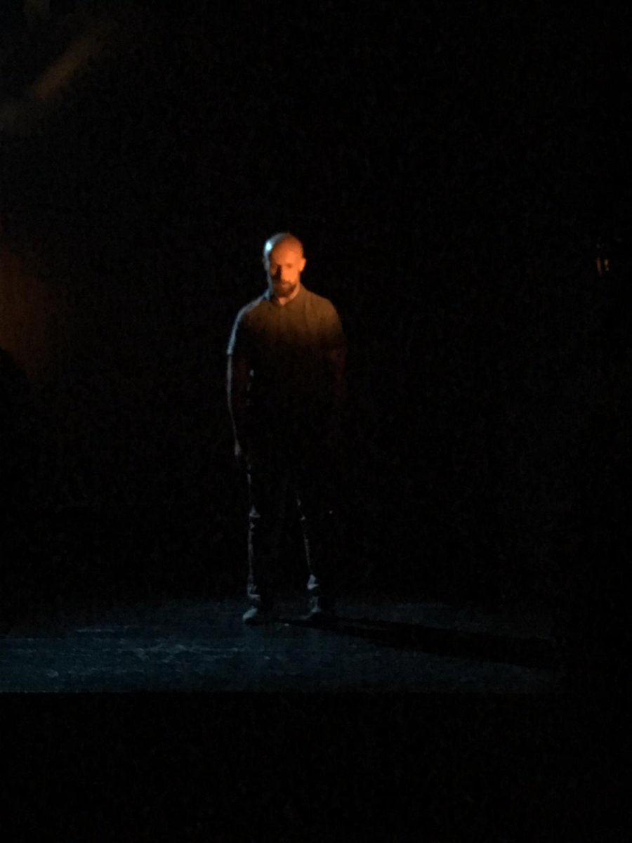 FundacionCRJ's tweet photo. Enhorabuena a @pespunteprod por la obra #AzulShakespeare que tuvo lugar ayer en la @upmjaen con un lleno absoluto.
Seguiremos apostando por las artes escénicas
#arte #cultura
@LomasLuije https://t.co/XnFhyi8VHt