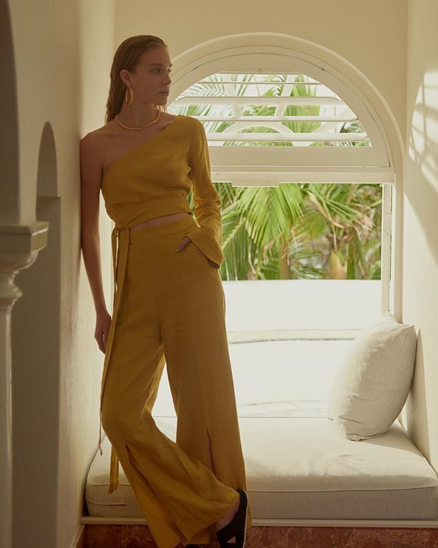 Venroy_AUS's tweet photo. Extra spicy mustard.
⠀⠀⠀⠀⠀⠀⠀⠀⠀
#VenroyWoman One Shoulder Top in Mustard, Front Split Pant in Mustard #Summer18 https://t.co/c1Kqlbb3SS https://t.co/WaME3kFYgZ