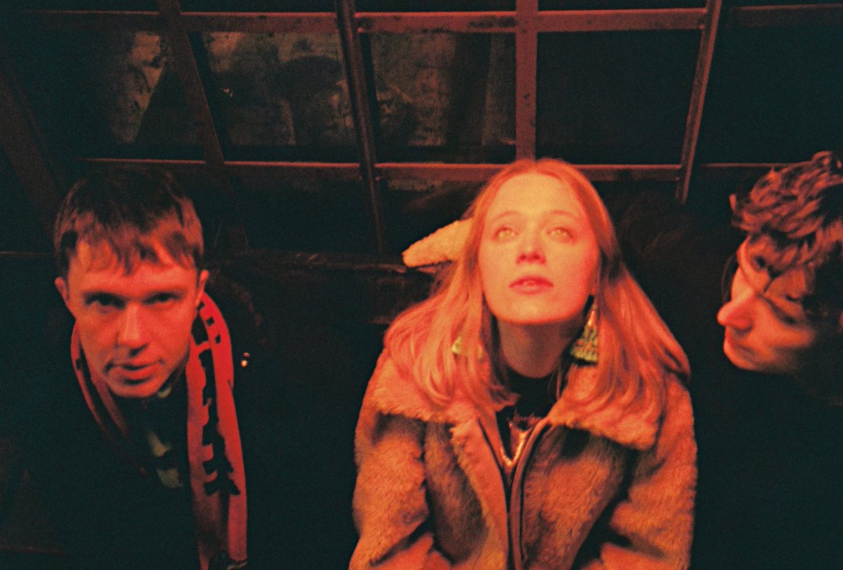 open.spotify.com/album/0DjhUbpZ…

🖤Proud to present our album Genuine Skin.🖤

Funeral is on Monday. 🎥 

Photo by @bare_clips