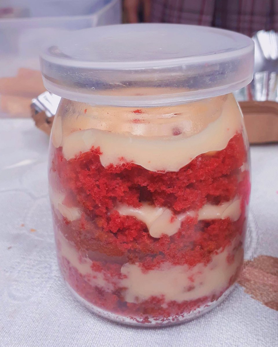 sugaaarbabies's tweet photo. hello! We are open for pre orders for our Red Velvet Cake in a Jar for only 50 pesos! DM us to order! Bili na kayo! The best talaga! 💓 https://t.co/TS1GWNV74s