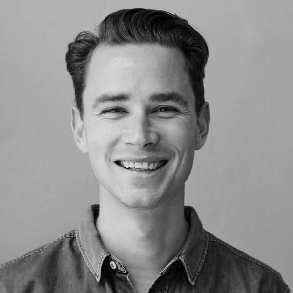 mucbook's tweet photo. Du spielst schon länger mit dem Gedanken einer Unternehmensgründung? Dann hol dir die besten Startup-Hacks im Bereich Blogging und Content Marketing von Bernhard Kalhammer @startuphacks_de auf unserem #BloggerMarket. Mehr Infos: https://t.co/AUcYITuav6 #mcbw #createbusiness https://t.co/dV8z66X7Kw