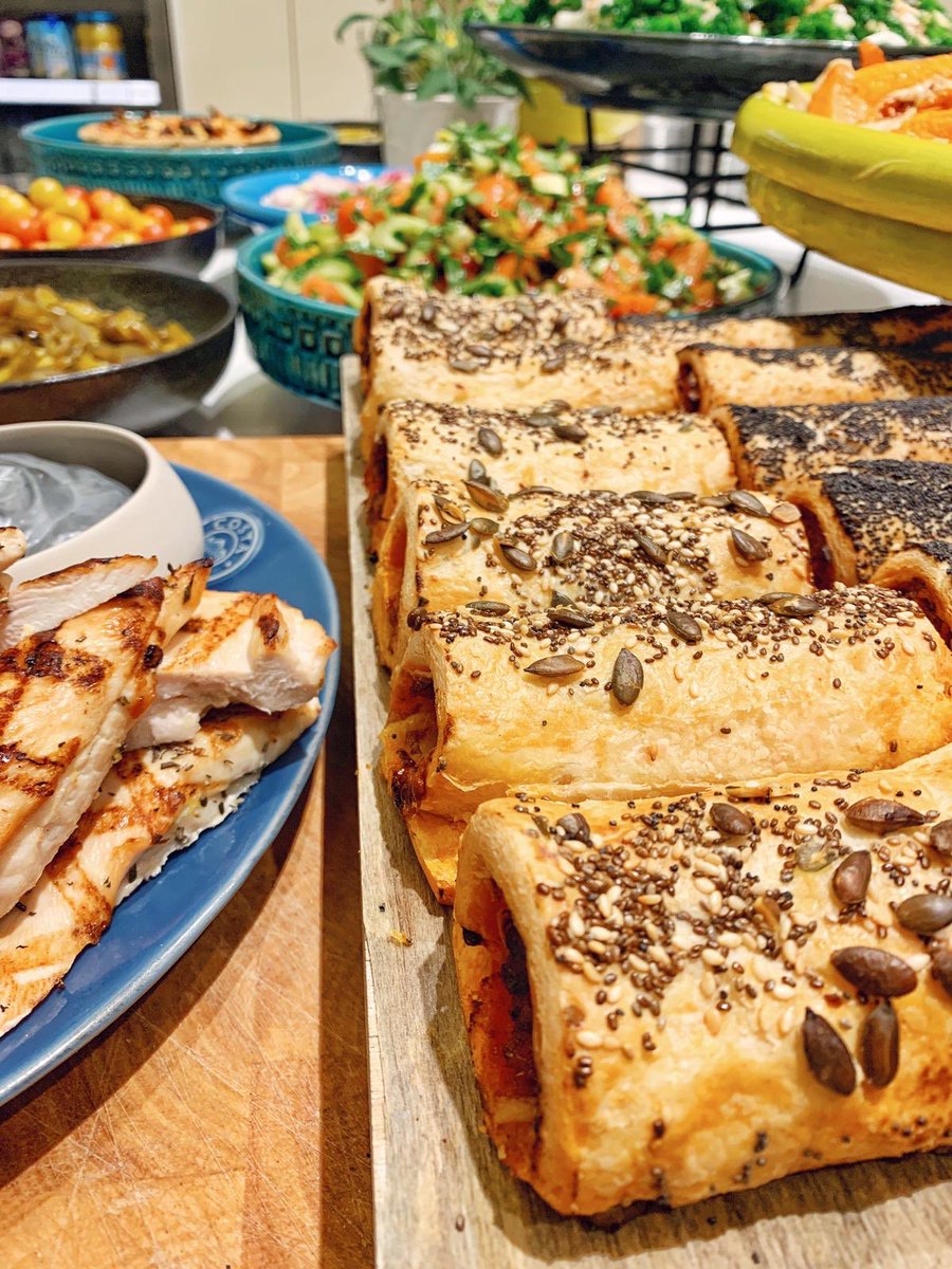 cbar_smc's tweet photo. #burrito #korean #wrapbar #greatfood #beautifulfood #foodporn #foodie #foodiesofinstagram #happyfriday #koreanfood #koreanfoodlover 
@cbar_smc @VacherinLondon https://t.co/VgxlnKmTd0
