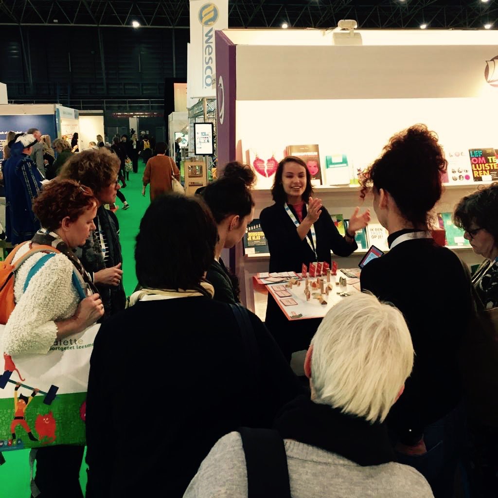 Uitgeverij_Pica's tweet image. Veel aanloop bij @Lisa_Hu_ die vertelt over #TerraNova @notbeurs #NOT2019 #burgerschap