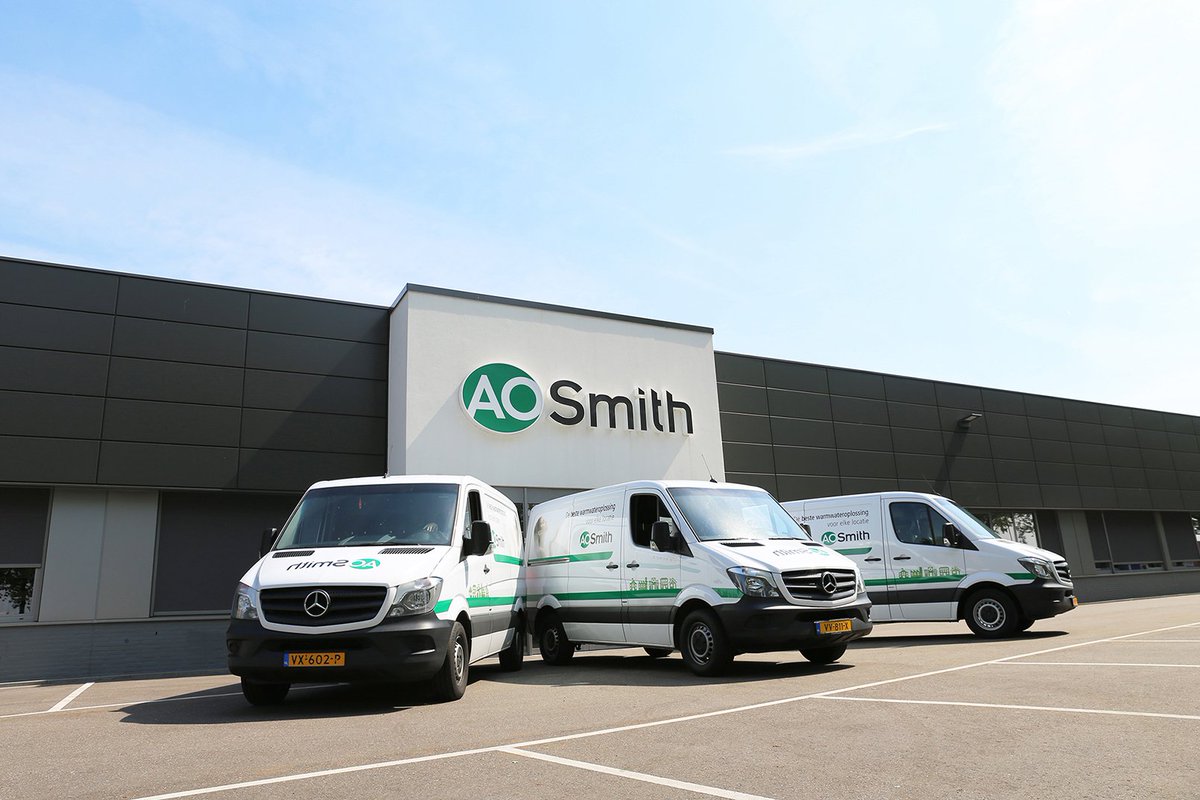 Als full-service partner ontzorgen wij jou tijdens het gehele installatieproces; van voortraject tot onderhoud! bit.ly/2rO62el #fullservice