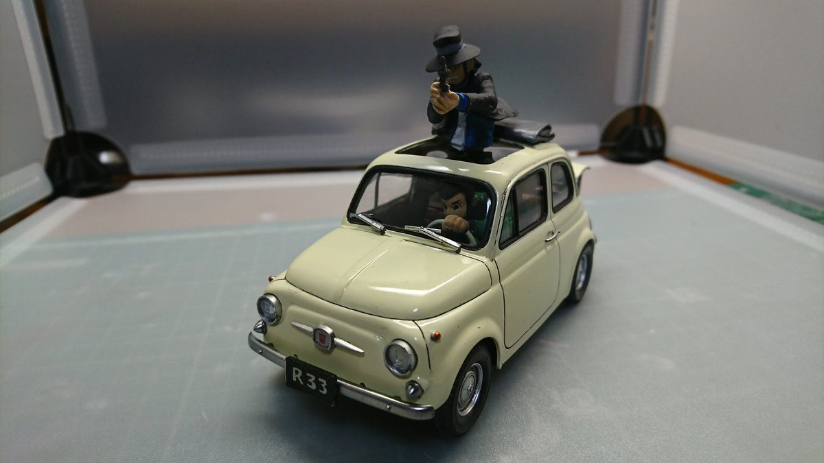 ひろかん ルパン三世 カリオストロの城 旅立ち 制作中 車はほぼ完成しました これからベースを制作します ルパン三世 プラモデル カリオストロの城 クレオス カーモデル