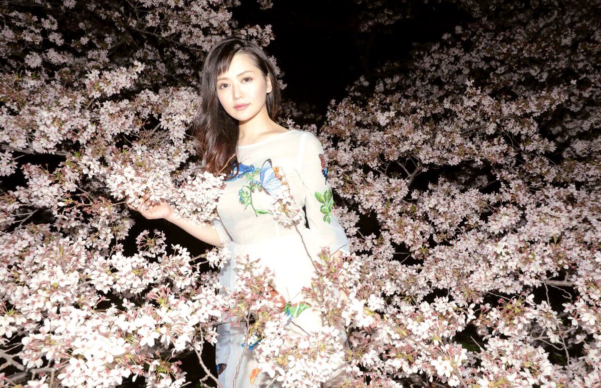 お仕事のご依頼はTwitter、InstagramのDMにてお待ちしております