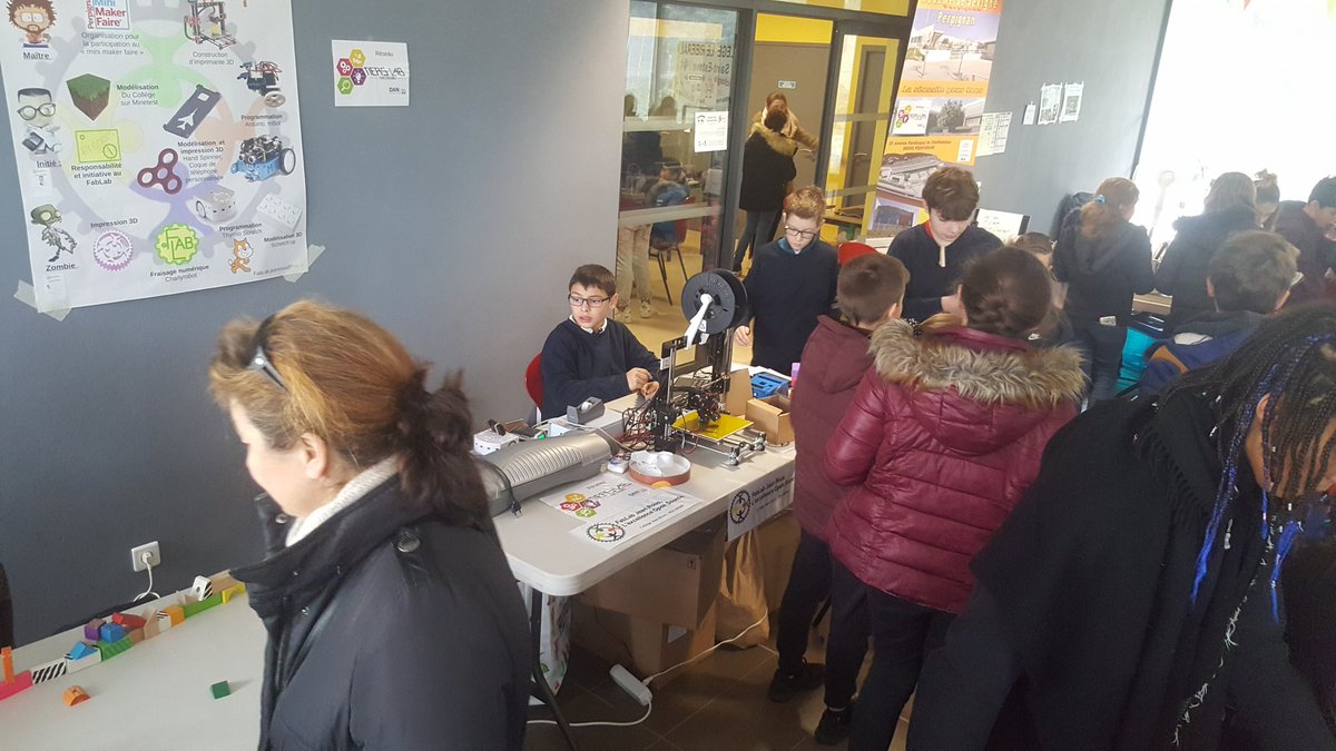 FabLab_JeanRous's tweet photo. Le Fablab Jean ROUS en pleine action au festival tech'innOV #TiersLab @imerir @tech_inn_ov https://t.co/NhGjOoW4dU