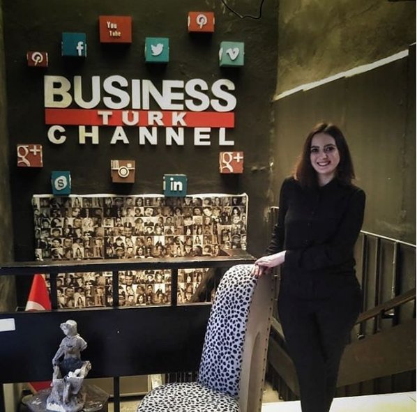 Tasarım &amp; Stüdyo Mimarlık'ın kurucusu Mimar Şeyma TEKİN Business Channel Türk TV'de Sema Baysal ile İşkolik Programı'na konuk oldu. Ardından Posta Gazetesi ile röportaj gerçekleştirdi. #tasarımstüdyomimarlık #imarbarisi #imaraffi #yapıkayıtbelgesi #businesschannel