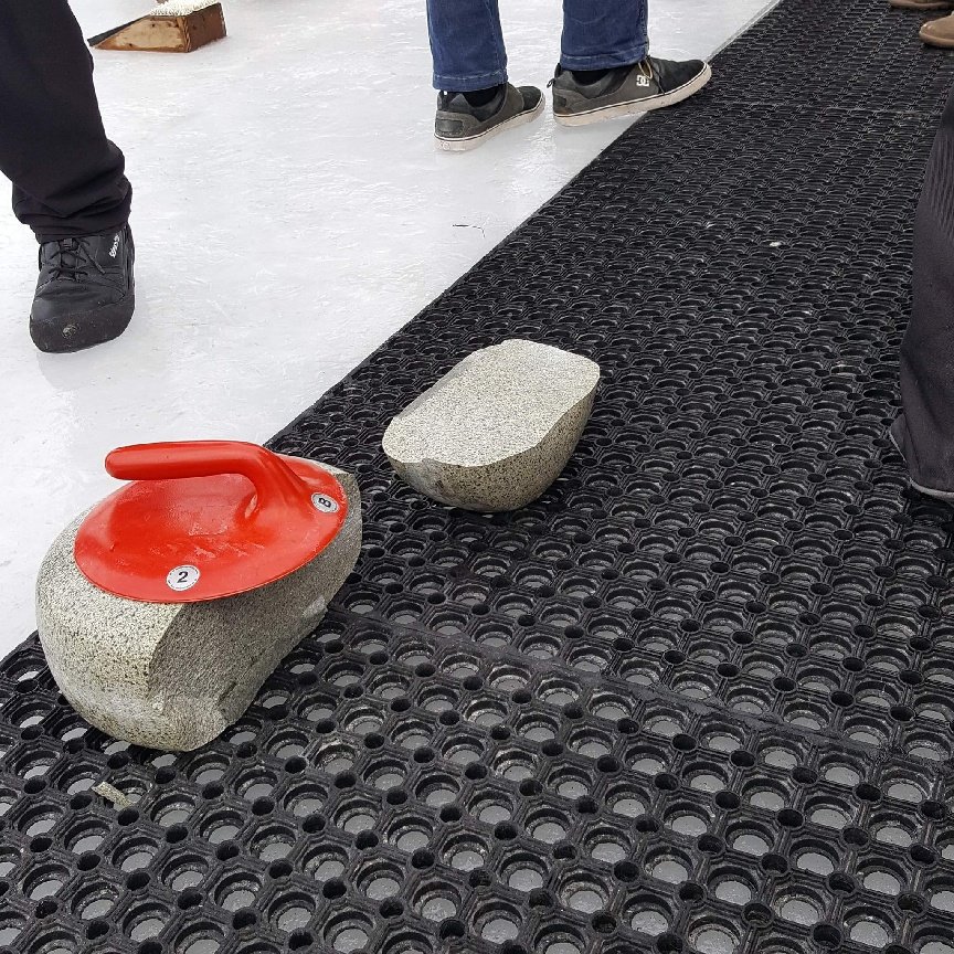 Lyon Curling On Twitter Une Pierre De Curling Peut Elle Casser Https T Co D6xx9s7kbs