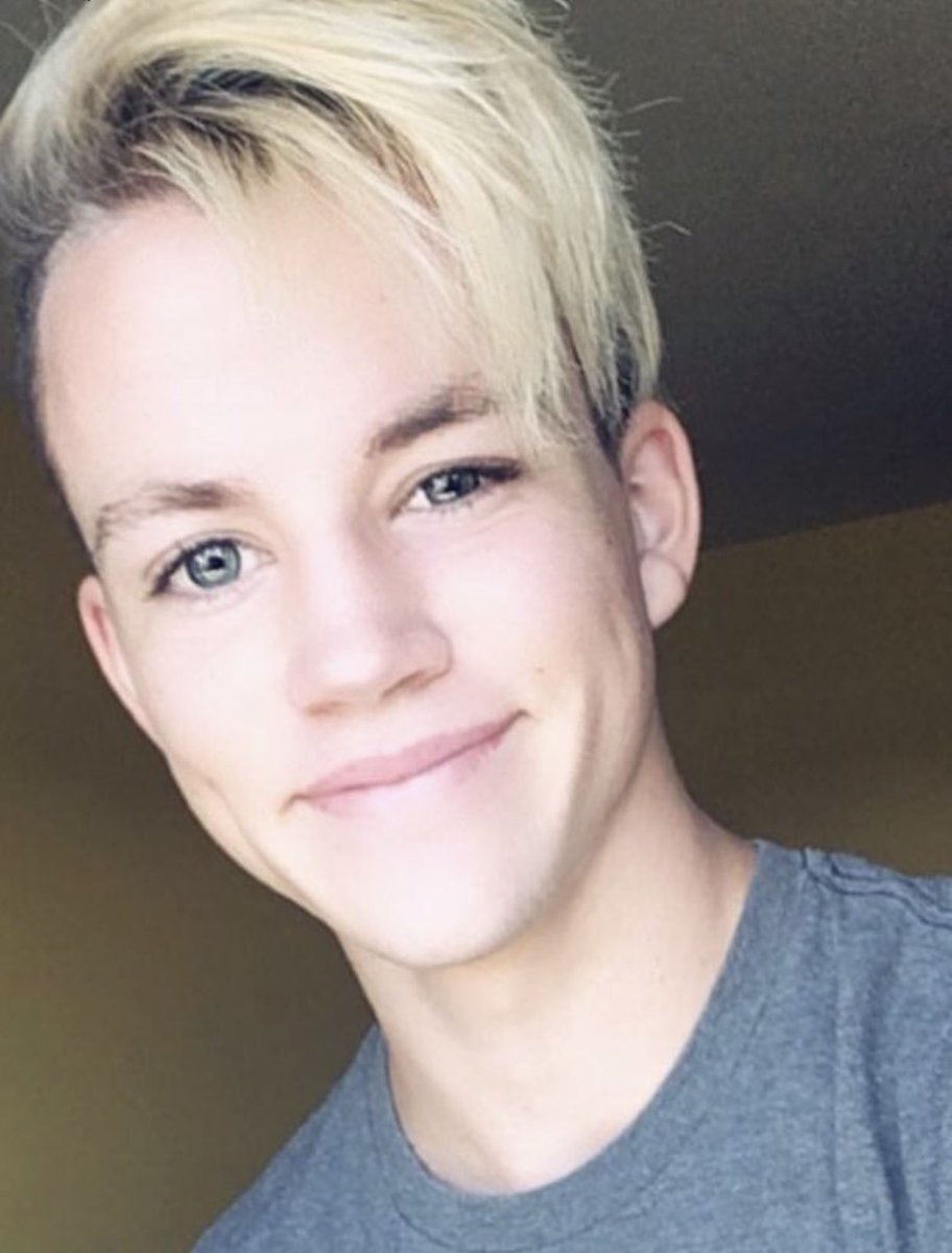 🏀SENIOR NIGHT AT THE VALLEY VS FSK🏀

⏰6:30 SHOW UP BE LOUD⏰

🚜RED NECK OUT🚜

#icandoabackflip #goingtotheNBA
#startthetractors

⬇️FUTURE NBA STAR⬇️