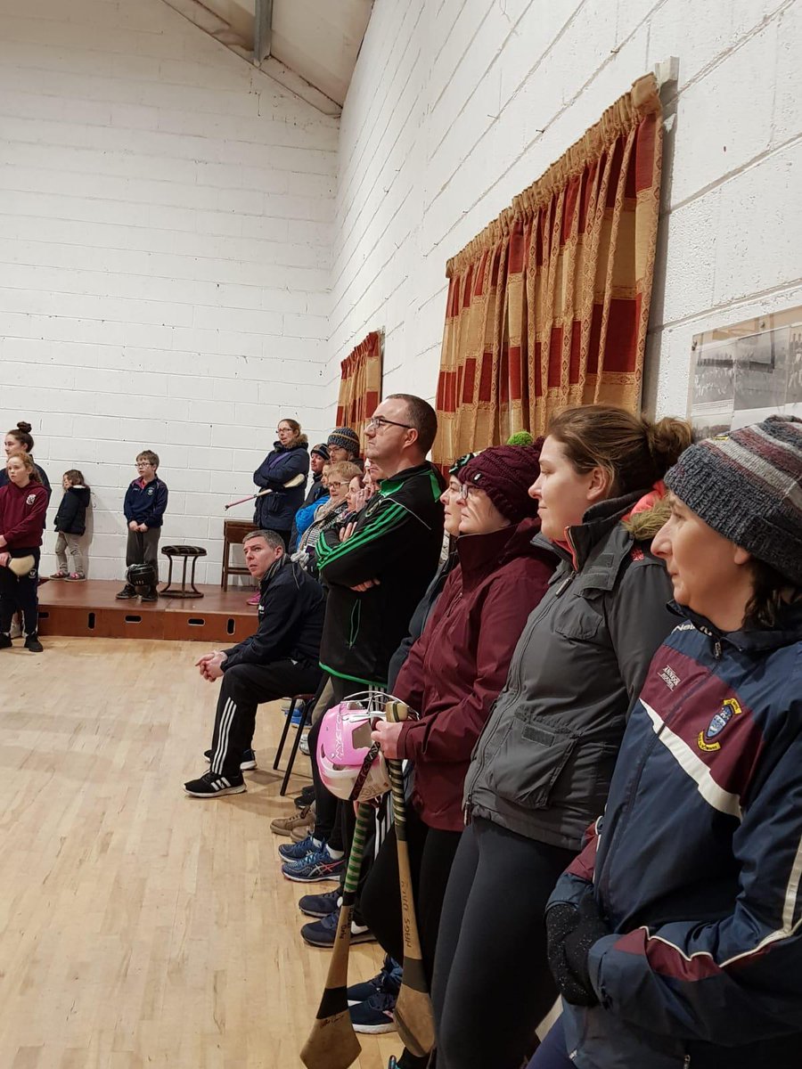 CamogieDevelop's tweet image. A fantastic turnout of 44 eager club coaches attended the recently organsied @WestmeathCamogi Ball Wall Workshop(12-14yrs) in Cullion with Martin Fogarty. Well done to everyone who attended and the 24 girls who energetically took part @OfficialCamogie #learning #coaching #camogie
