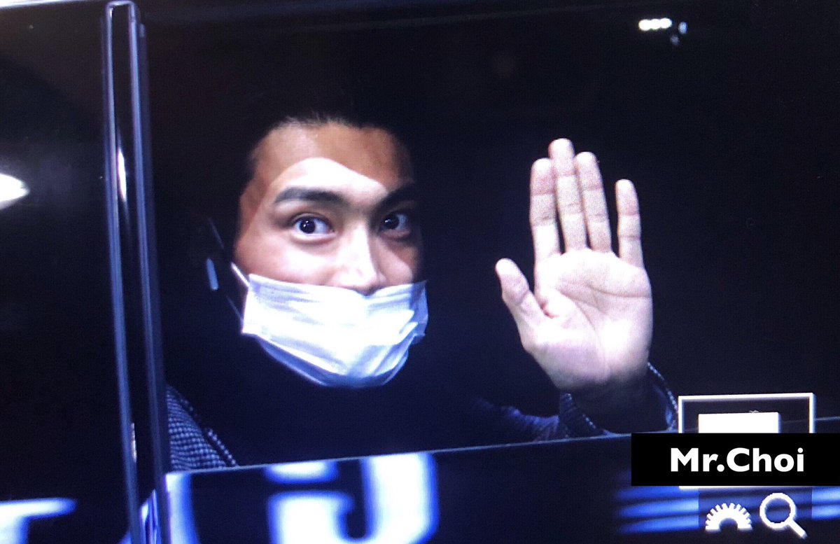 siwonINA's tweet image. [PIC] 190125 Gimpo Airport - Siwon (1-4) (cr: @MrChoi_)