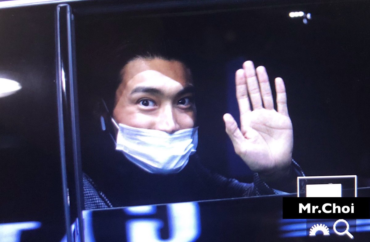 siwonINA's tweet image. [PIC] 190125 Gimpo Airport - Siwon (1-4) (cr: @MrChoi_)