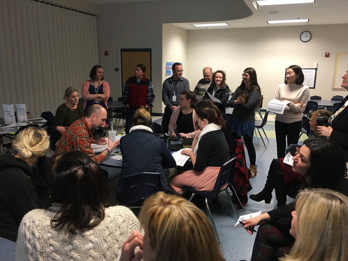 leighepeebles's tweet photo. Rockstar teams! 4th grade leading 5th Grade in a fishbowl activity modeling the Unpacking protocol. Wow!! #WeAreLC #PositiveDeviants #ImpactTeams https://t.co/jw5X0Y0ZOf