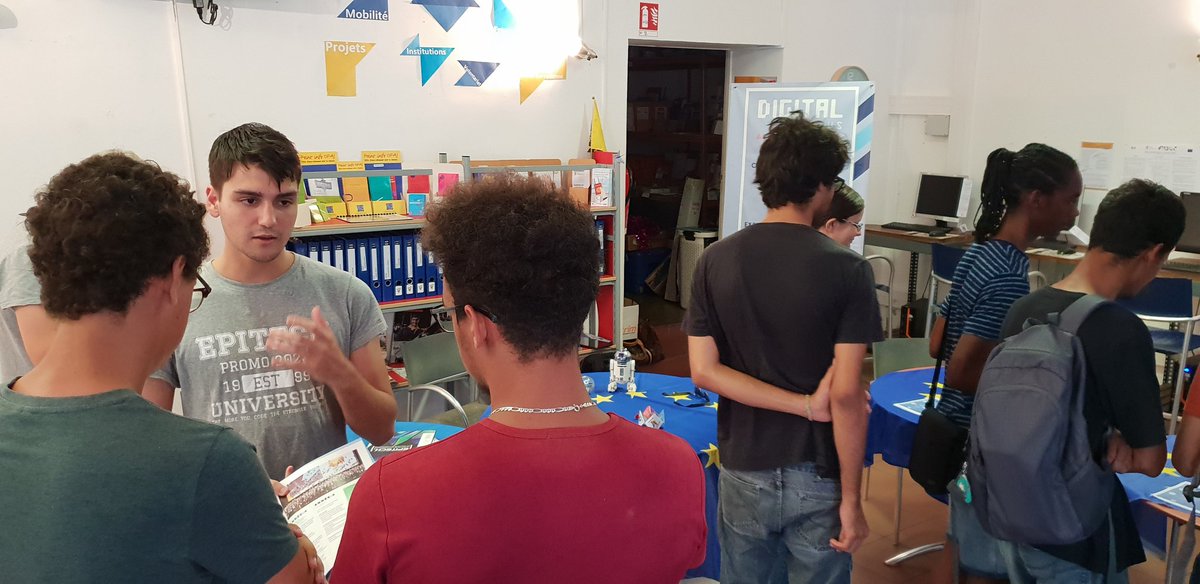 CRIJ974's tweet photo. Retour sur notre #HappIJ d'hier au @CRIJ974 sur métiers du #numérique @Simplon_Reunion @EpitechReunion #Afpar @Digital_Reunion @produnet974 https://t.co/vjk3VnaLUF