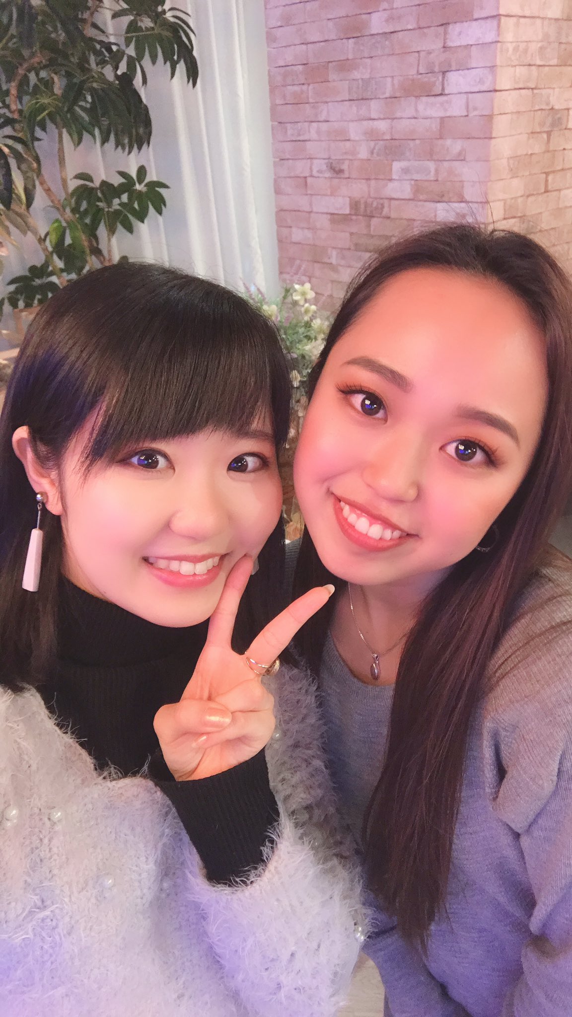 東山奈央 オフィシャル ダンサーのsatsukiちゃんに会えましたー 今日もおでこがかわいいぜ にじかいっ 楽しかったなあ わっか会員さん限定ライブ 早くやりたいな ツアーのあとににじかいやれたら すごくいい流れですよね ダブルミーニング的に