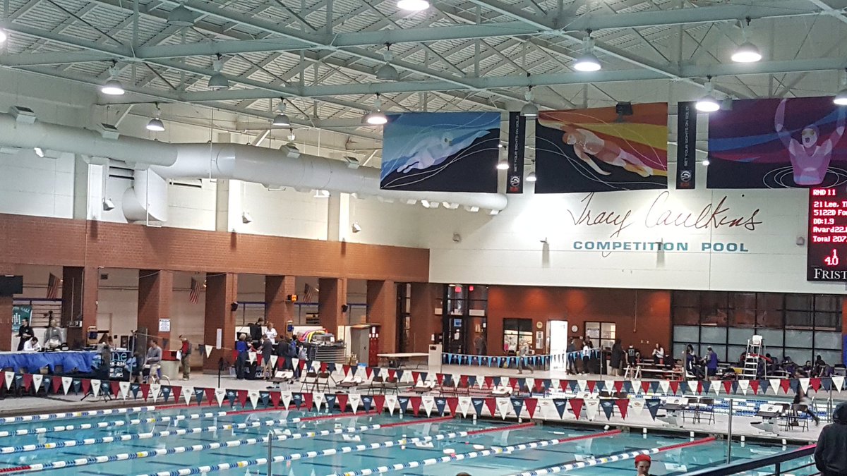 LCFalconSwim's tweet photo. Early morning in Nashville. It's MTHSSA Region Championship day! Go Falcons! #lchsswim @LCHSFalcons https://t.co/Ngr7jRhQz5