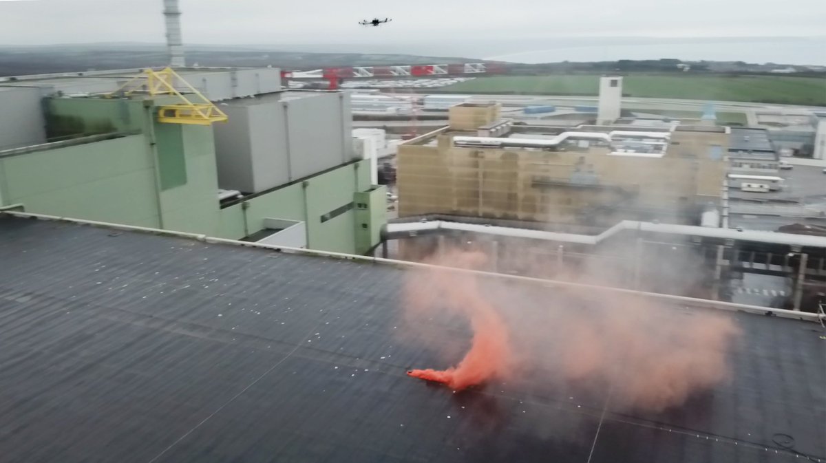 greenpeacefr's tweet image. En juillet, un rapport d’enquête parlementaire pointait le #RisqueNucléaire et les problèmes de sécurité &amp;amp; saturation des piscines nucléaires, dont celles du site Orano la Hague. Ces recommandations ne doivent pas rester lettre morte @barbarapompili @christophe_p