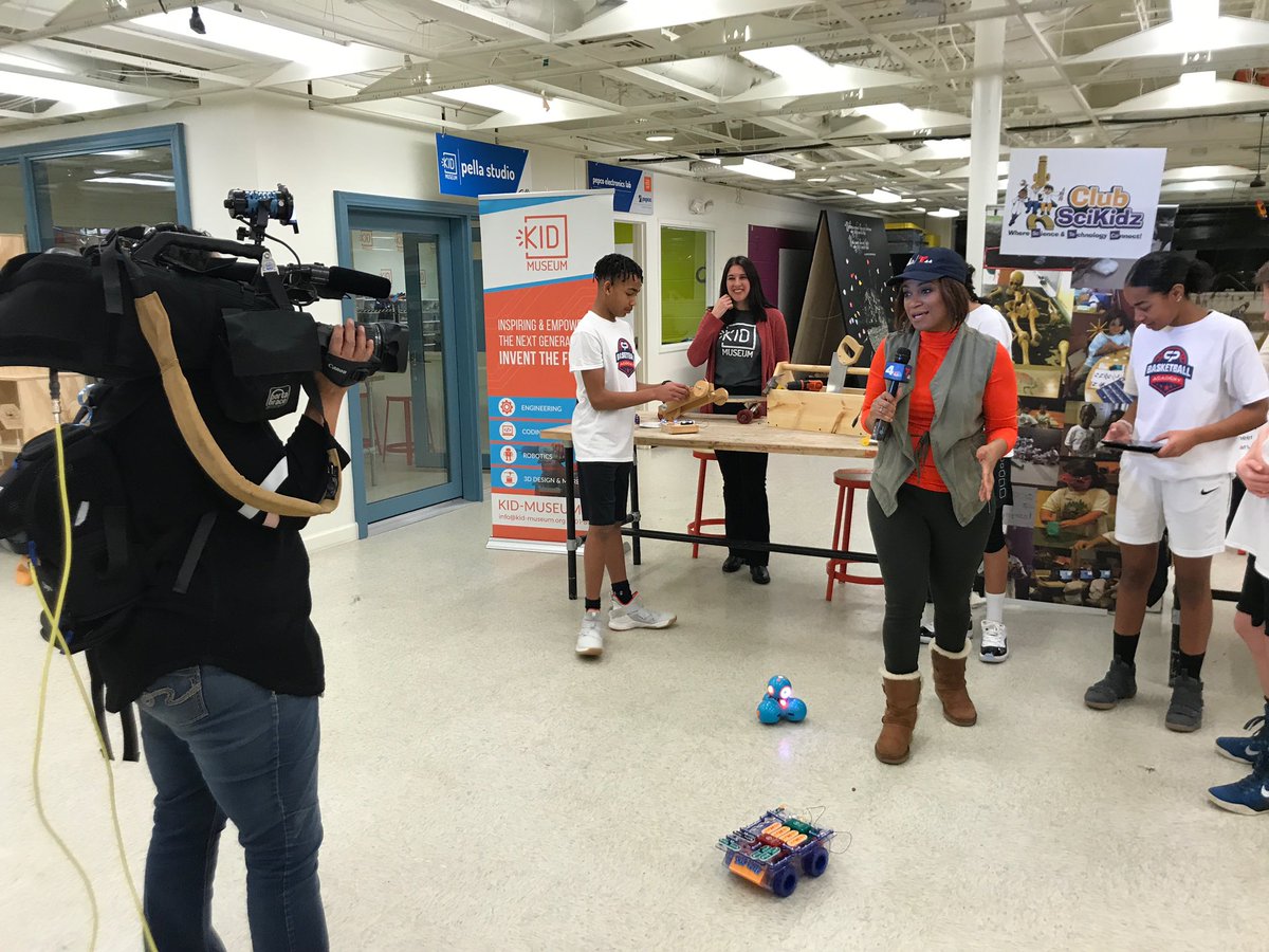 KIDMuseumMD's tweet image. .@NBCWashington’s @MoletteGreen and @washparentmag came in to get the scoop on KID Summer Camps this morning! You can find us at the #MocoCampFair this Sunday to learn more, or visit kid-museum.org/summer-camps.