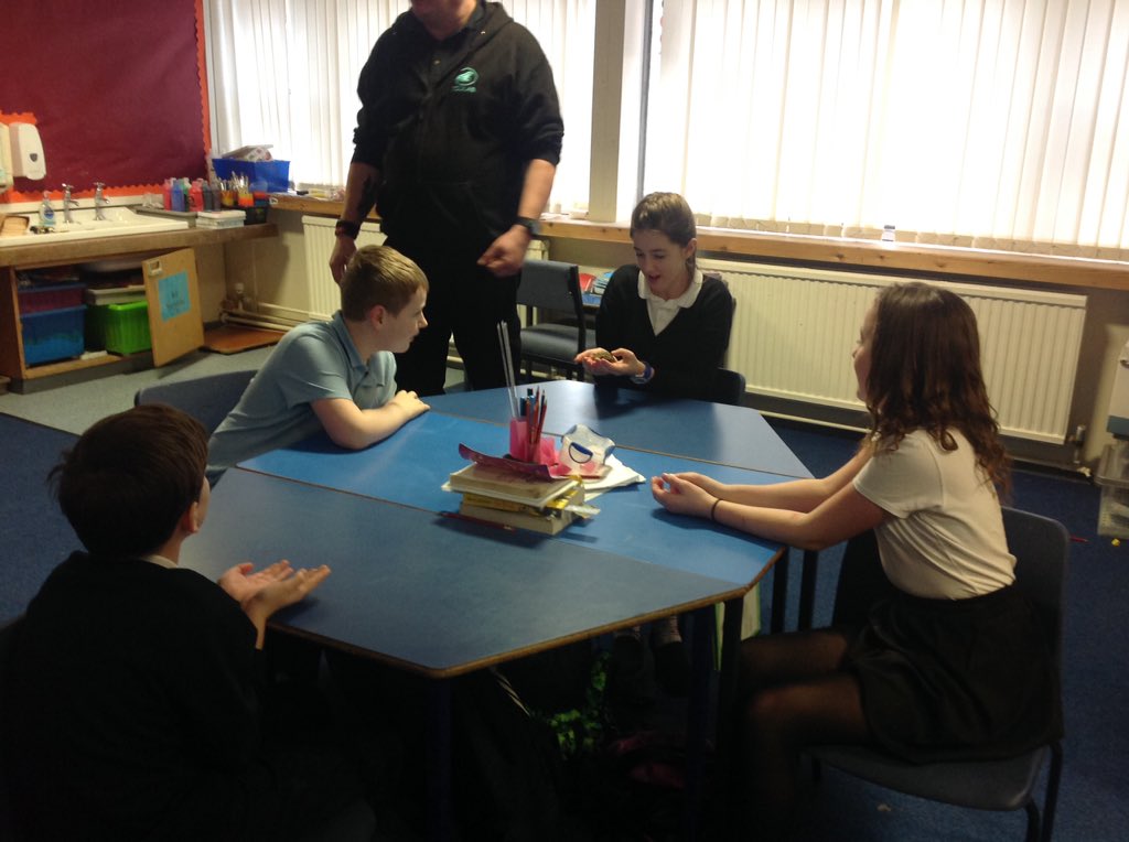 PetersburnPS's tweet photo. First up is the tortoise 🐢 #zoolab #P6 #Base7 https://t.co/SpAbPoywHW
