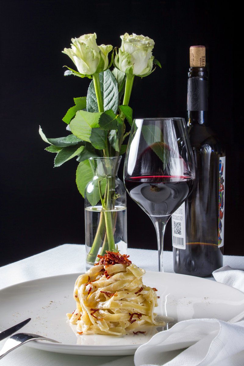 DoubleTreeYer's tweet image. MORA #restaurant offers a chic &amp;amp; relaxing atmosphere. Enjoy smart service &amp;amp; fine #wine &amp;amp; choose from a variety of Italian, Mediterranean and #armenianfood, designed by our talented Italian chef. Reserve: +374 11 555 347 #Yerevan #Armenia