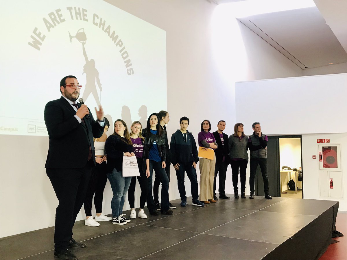 matarocat's tweet photo. L’equip The tissue ones guanya un viatge a Lituània per la seva proposta d’economia social en el camp dels teixits intel•ligents https://t.co/ETMaBLsZdp
