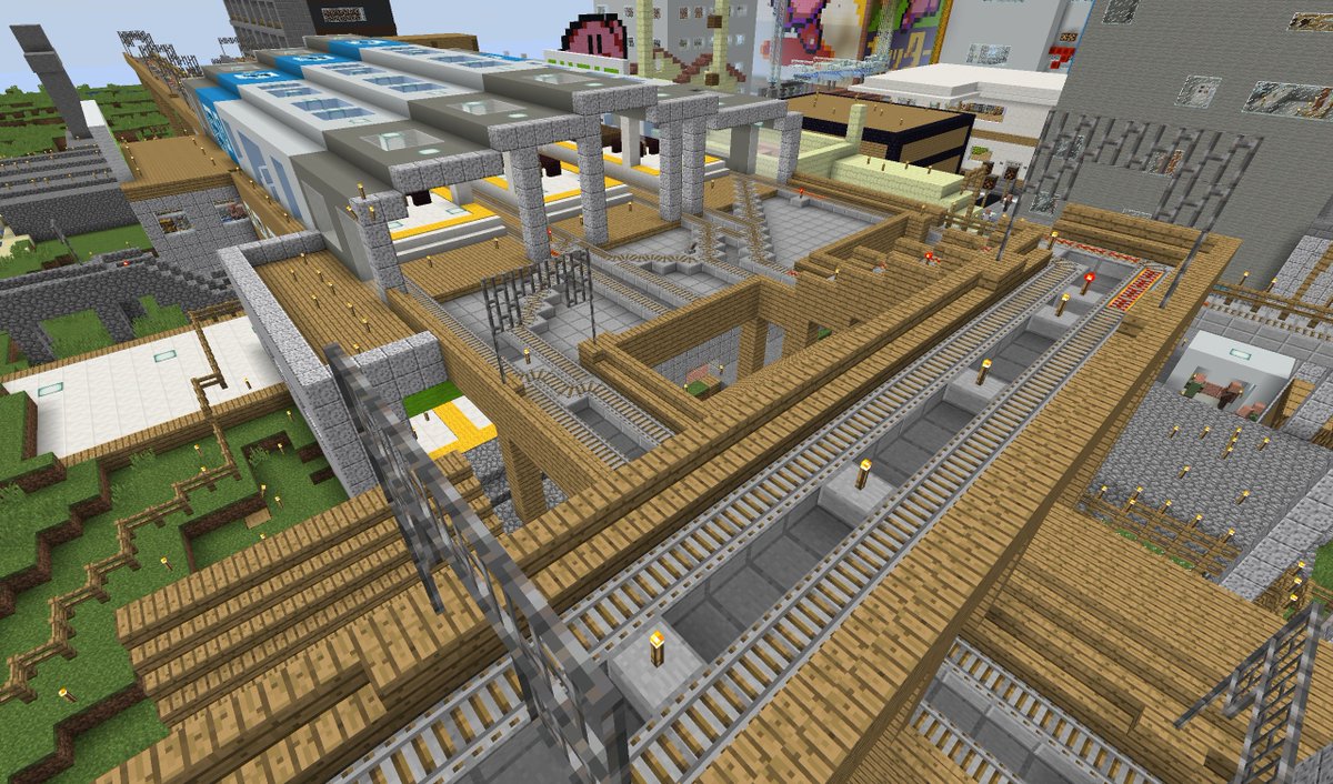 Kagamimochi Minecraft On Twitter 夢岡線の複線化工事を始めました 初めに地下線路だった部分を廃止して新たに4階高架線を少し作りました 3階高架線が低く見える カガミモチのマインクラフト