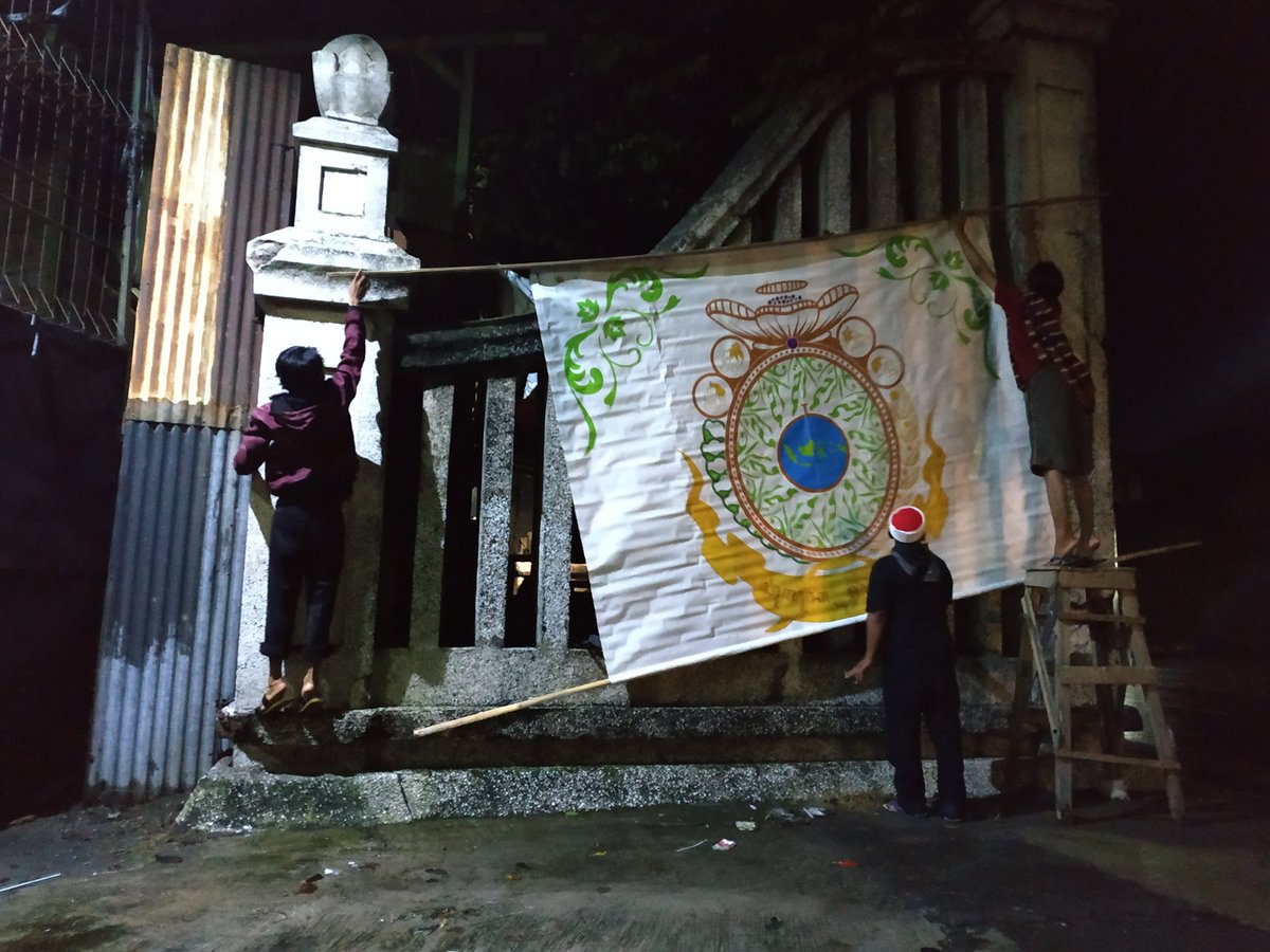 suluksurakartan's tweet photo. Hujan sejak sore tadi sudah reda juga akhirnya. MMT depan lokasi mulai terpasang, selamat datang sedulur-sedulur.
#SSJan #SS36 https://t.co/hrZcsP8dbb