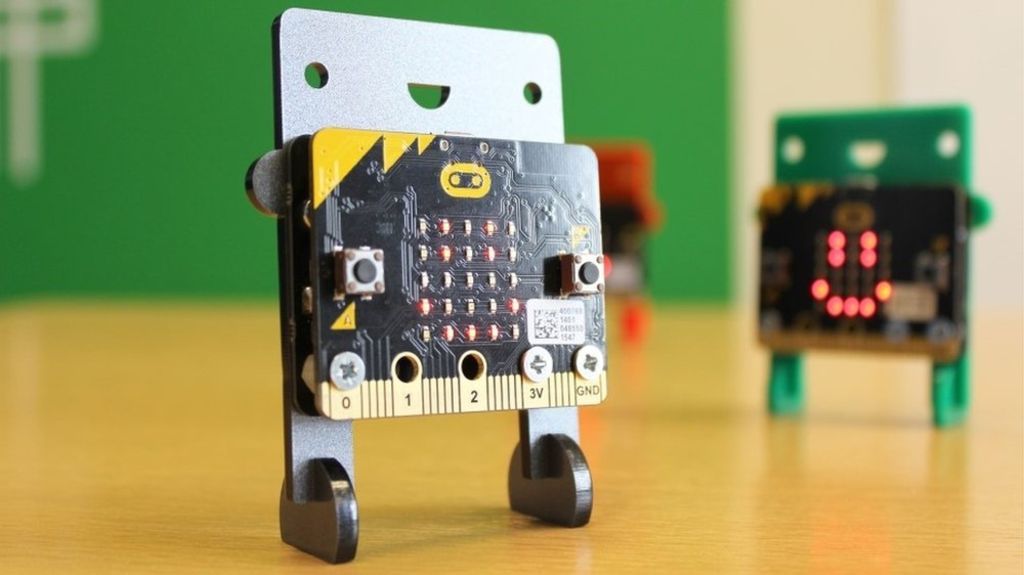 MSMakeCode's tweet image. Come join us tomorrow Saturday 1/26 11am at #BETT2019 in the Microsoft Platinum Suite 1 upstairs for a hands-on workshop to learn about @MSMakeCode for @microbit_edu and see how anyone can learn to code!