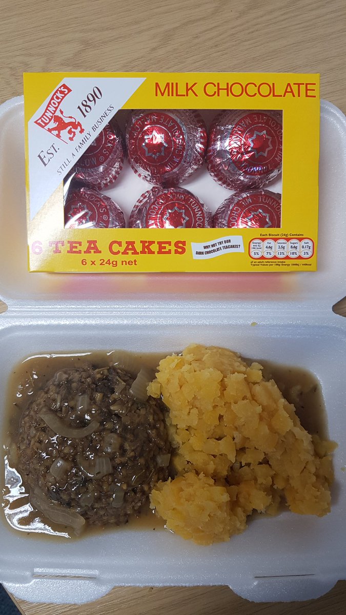 JADTaylor's tweet photo. Happy Burn's Day! Haggis and neeps from Frimley Park restaurant followed by Scotland's finest tea cakes for dessert. Now, I'm sure there's a single malt somewhere in my drawer...🏴󠁧󠁢󠁳󠁣󠁴󠁿🏴󠁧󠁢󠁳󠁣󠁴󠁿🥌🥌  #BurnsNight2019 #scotland #haggis #neeps https://t.co/FDamb5XtdQ