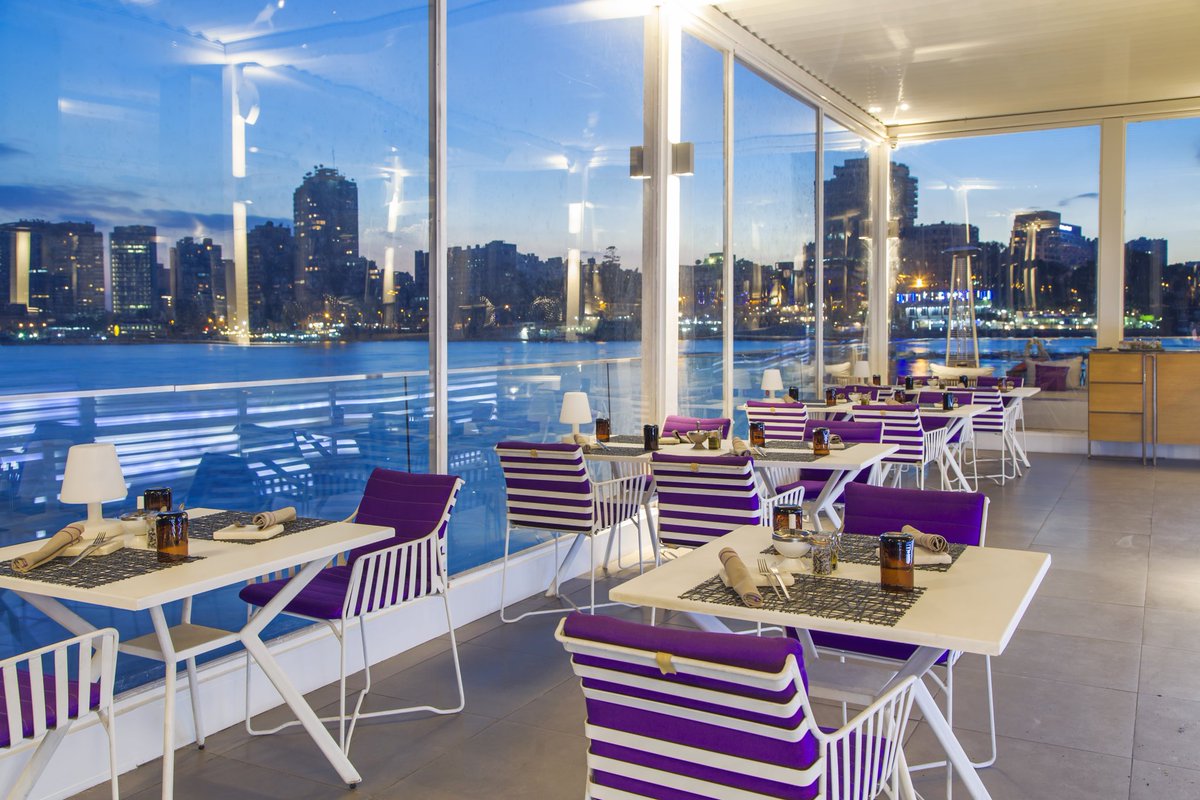 SofitelCairoEG's tweet image. After dark Cairo comes to life, and our floating dining destination Le Deck dazzles.