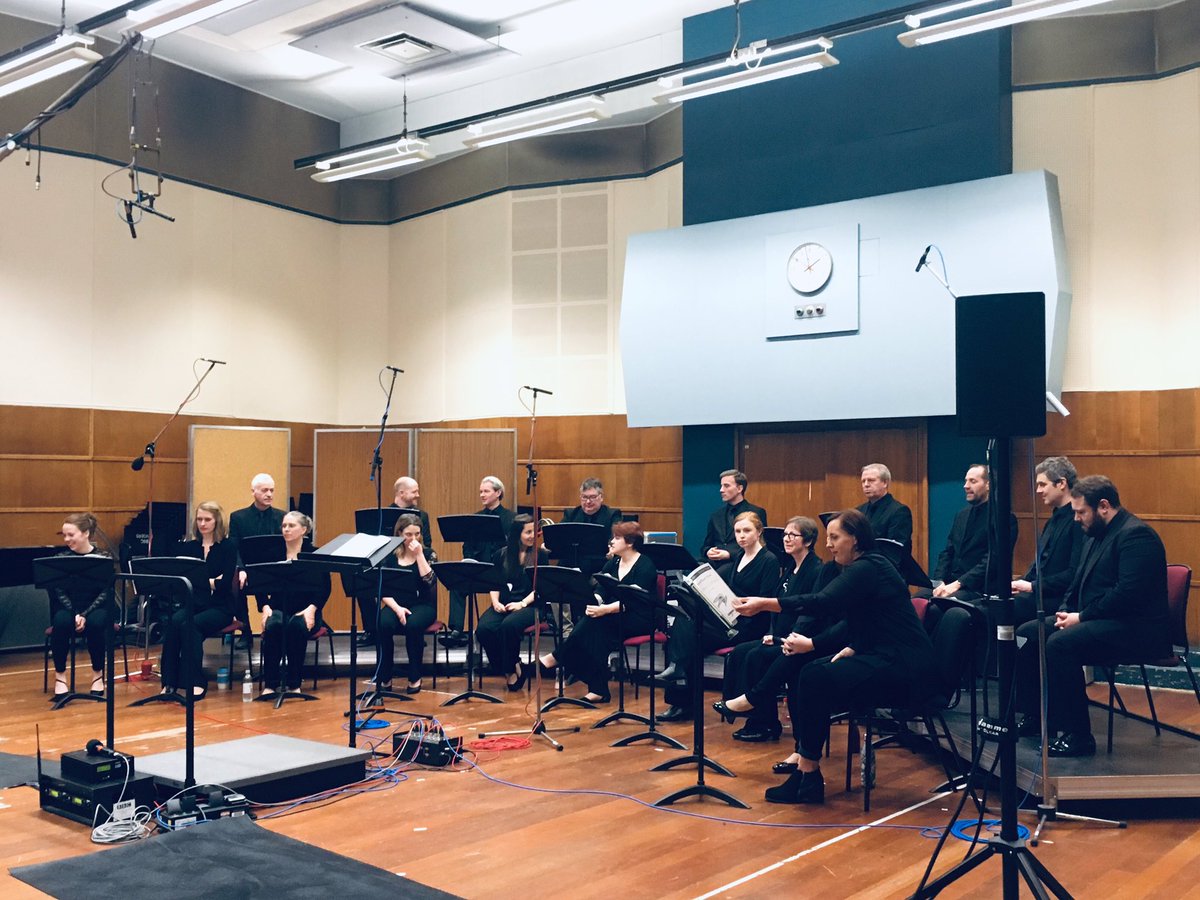 BBCSingers's tweet photo. We are performing the brilliant choral works of @dovecomposer with conductor #NicholasKok today at Maida Vale Studios! The concert is presented by the wonderful @SaraMohrPietsch &amp; will be recorded for future broadcast on @BBCRadio3 #JonathanDove 🎶🎶 https://t.co/tioFGtGO60
