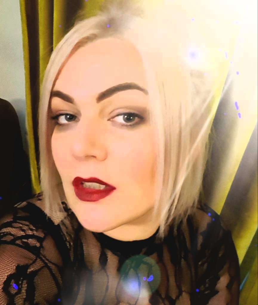miatofana's tweet photo. #LONDON I will be in you mid February. DM me for details 💋💋💋💋
#tour #dominatrix #femdom #domduo #cuckold #bdsmmia #AdultWork #cashmeet #findom https://t.co/Iq0btUexgb