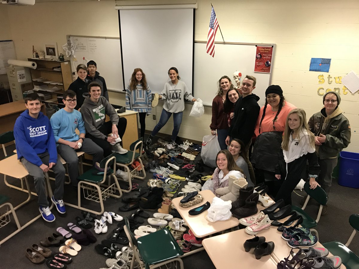 Westfield High On Twitter Tamie Gipe S Advanced Sports Medicine Class Enjoyed The Fun Of The Hoosiercconf Shoe Drive This Week They Have 16 Students In The Class And They Collected 228 Pair