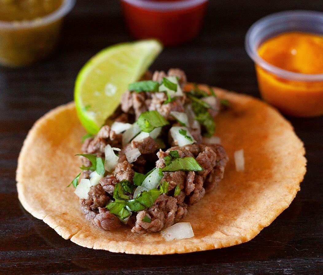 Tacos Lobos tweet media