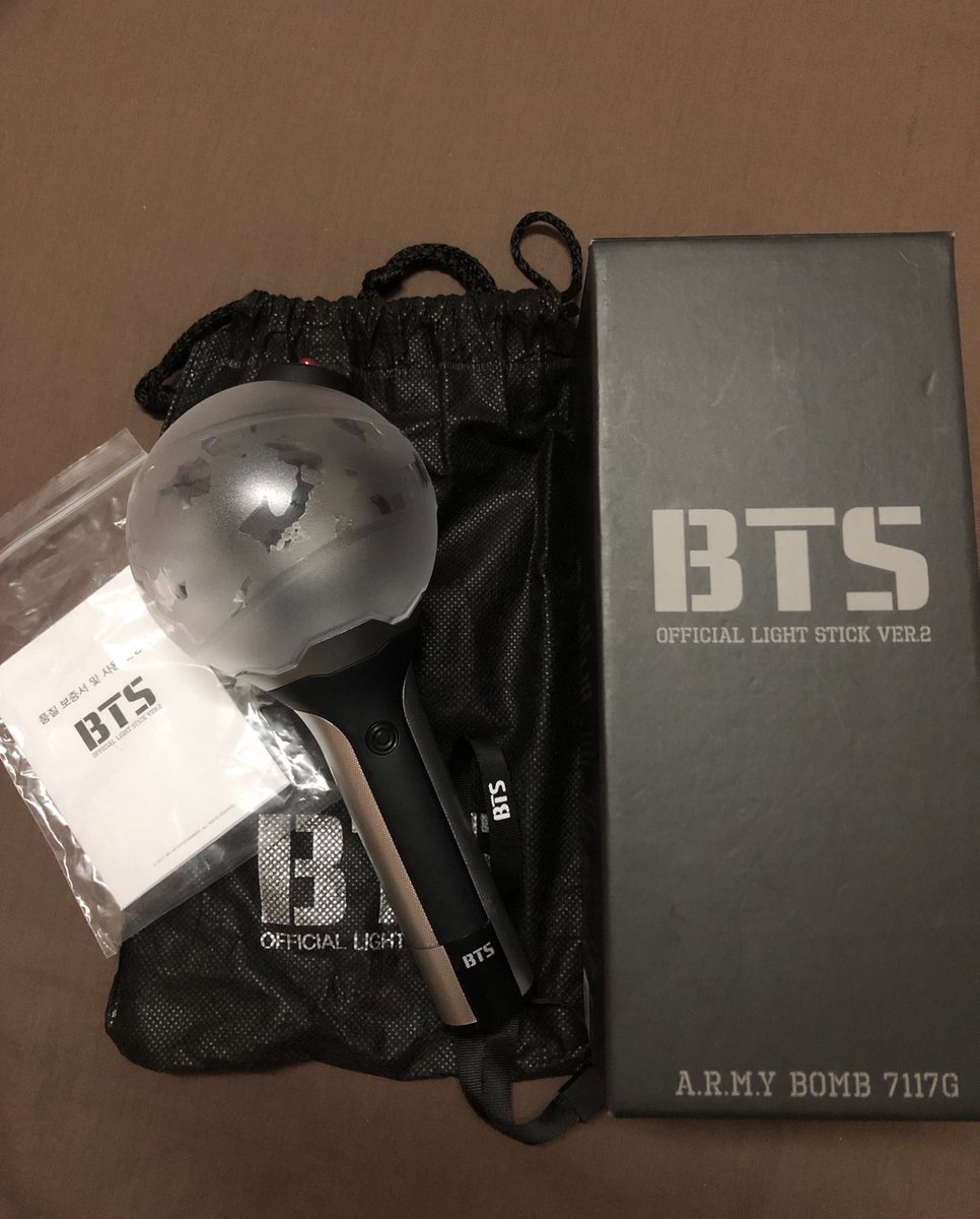 JeonJ_'s tweet photo. 💣มี่บอมบ์เวอร์2 ของแท้ต่อคิวซื้อเองจากหน้าคอน ใช้งานไปแค่1ครั้ง 
💜900฿ส่งฟรี ems
✨สภาพนางฟ้ามากๆมีคลิป+รูปภาพเพิ่มเติมอีกใต้โพส #ตลาดรถไฟบังทัน  #ตลาดนัดบังทัน  #ของสะสมบังทัน #มี่บอมบ์ver3 #มี่บอมบ์ver2 https://t.co/vySf28Jo3m