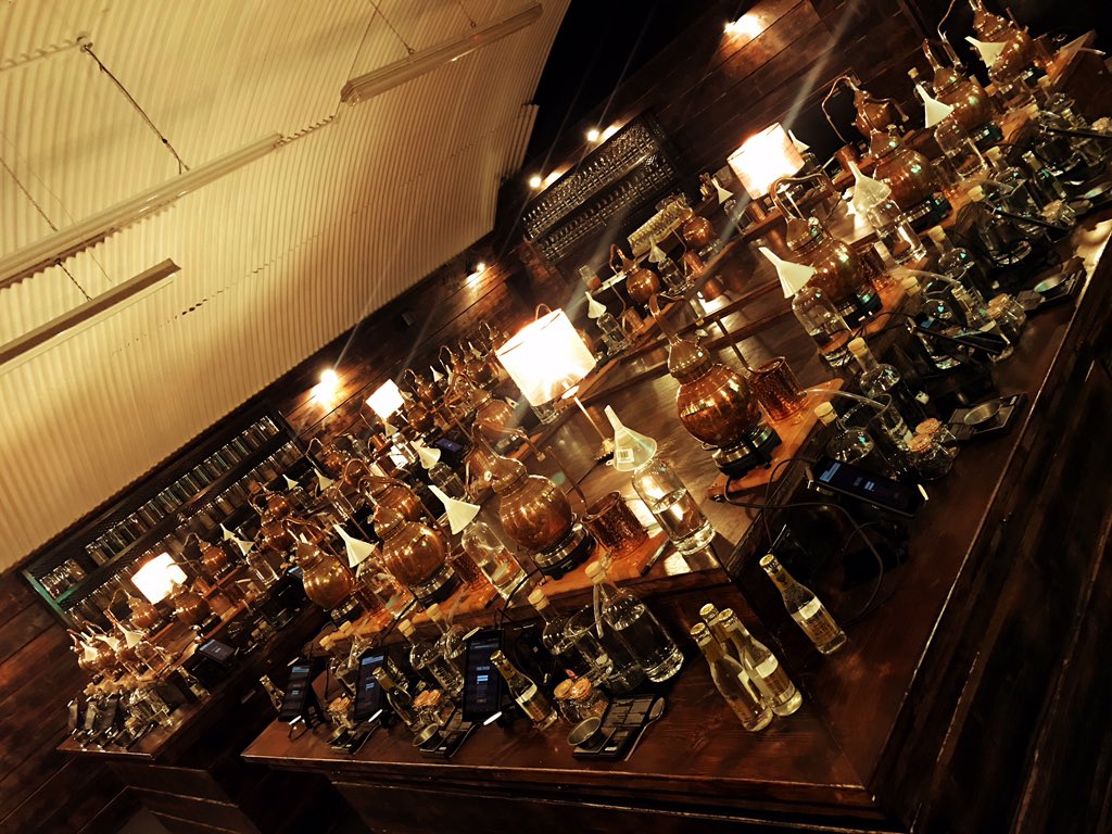 30 beautiful copper stills ready and waiting for another original  Manchester Three Rivers Gin Experience. Shout to <a href="/FeverTreeMixers/">Fever-Tree Mixers</a> for the tonic
#acceptnoimitations