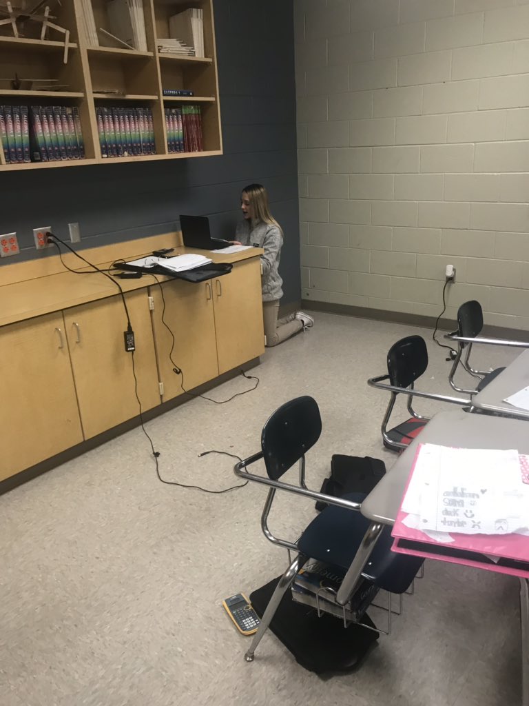 123JStock's tweet photo. Ss are explaining triangle sum and exterior angle theorem to the #flipgrid community @MunfordHigh @TCBOE https://t.co/klg6GIC4ms