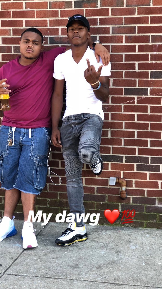 fatron19's tweet image. My dawgs #FreeTip #FreeSweets 🔒