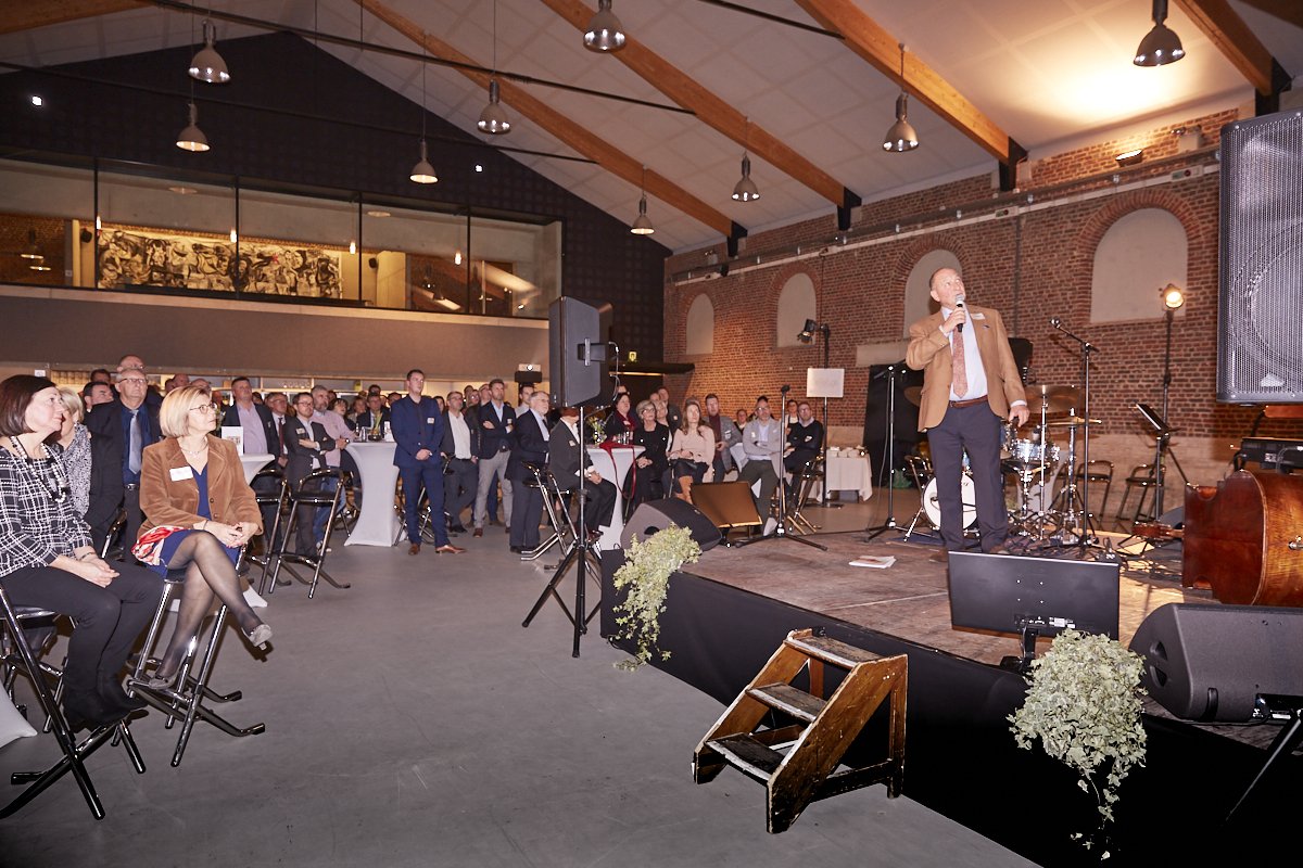 bctienen's tweet photo. Nieuwjaars receptie 2019 in samenwerking met VOKA Regio Hageland was een succes met top spreker dhr. Wouter De Geest  voorzitter van Voka , top koks van Tienen en een nieuwe onderneming van het jaar : Pall Hoegaarden. https://t.co/55f1WdTtDI