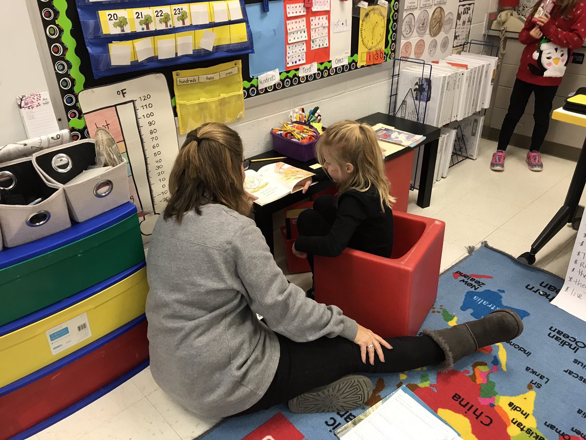joslynkatz's tweet photo. Learning by doing! Teachers collaborating to grow our practice and craft #labclassroom @RRSPrincipal @DrGillSchultz @Miss_Gillespie2 @carlsonteach2 @BlancaBmoran @CristalSolorio2 @CindyHesselbein https://t.co/LyAl0zaJMi