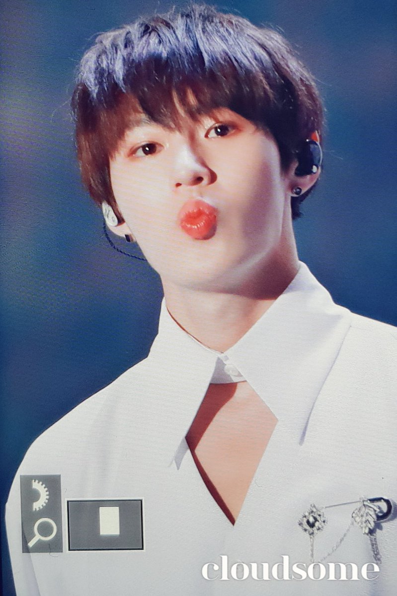 cloudsome_sw's tweet photo. 쭈세트 뽀쭈😘

#WannaOne #워너원 #하성운 #HASUNGWOON https://t.co/4xpEWRGCJL