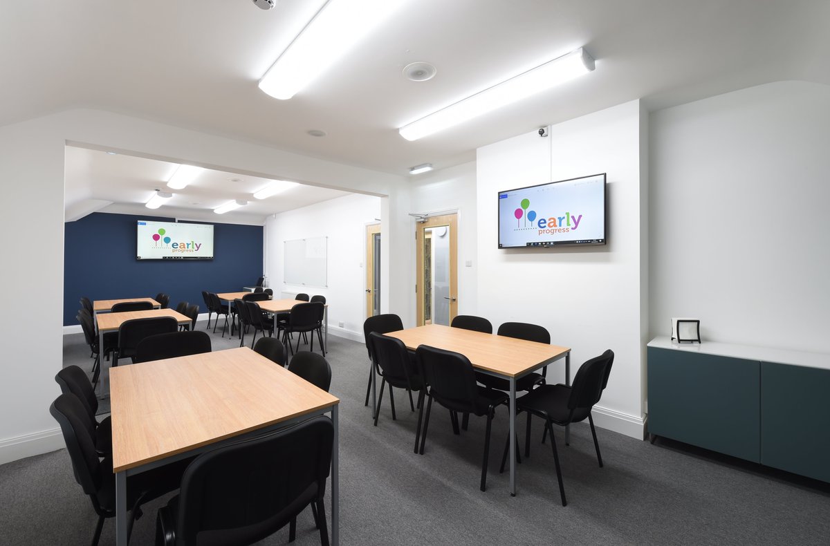 earlyprogress's tweet photo. In need of a meeting room that is modern and fresh? We have two fantastic rooms for hire located in South Manchester. Please contact info@earlyprogress.co.uk for more information. #work #meetings #education #business https://t.co/0BjQlg6Url