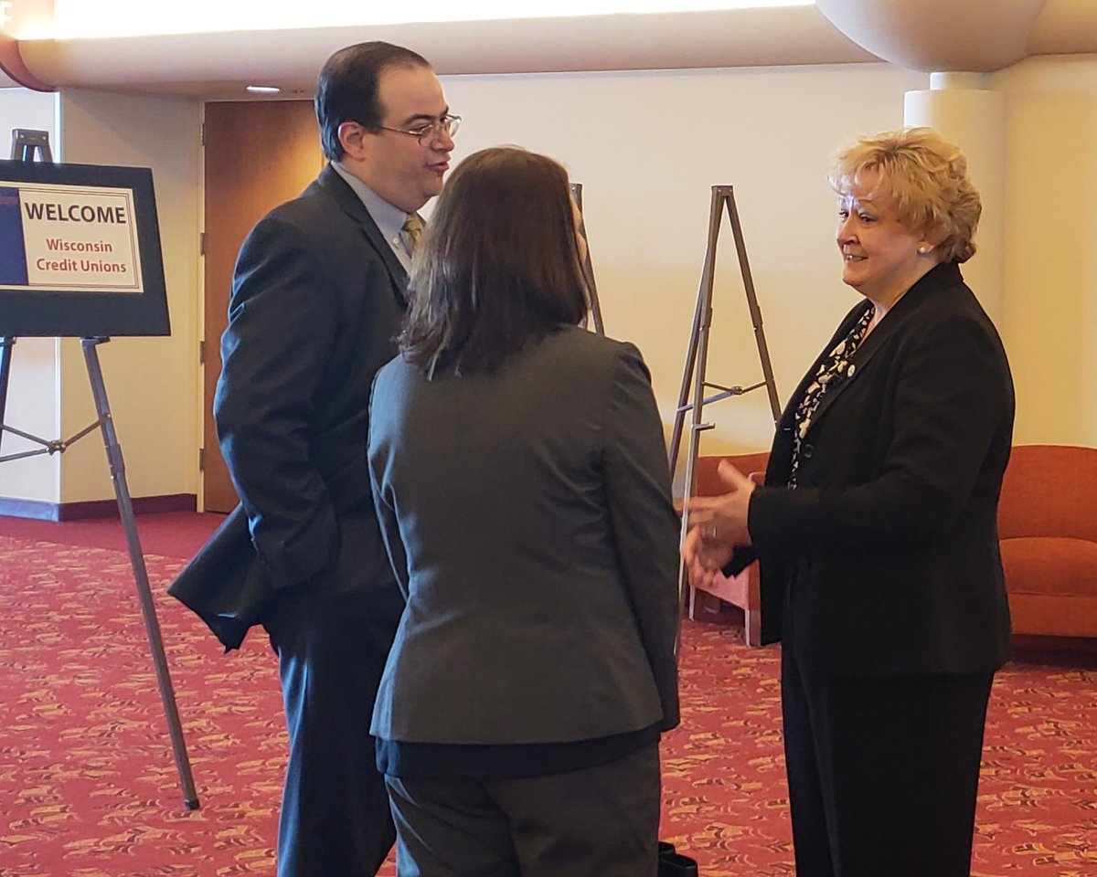 WICULeague's tweet photo. @TheNCUA Western Region Director Cherie Freed speaks with #WIGAC attendees prior to her presentation this morning. https://t.co/L3H69Vbhne