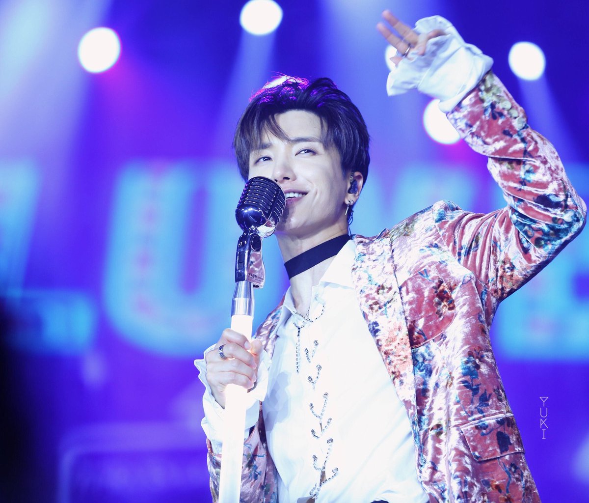 first_snow07's tweet photo. Tránh xa anh ấy ra 
#Apologize_for_the_truth https://t.co/OCw4sljPjE