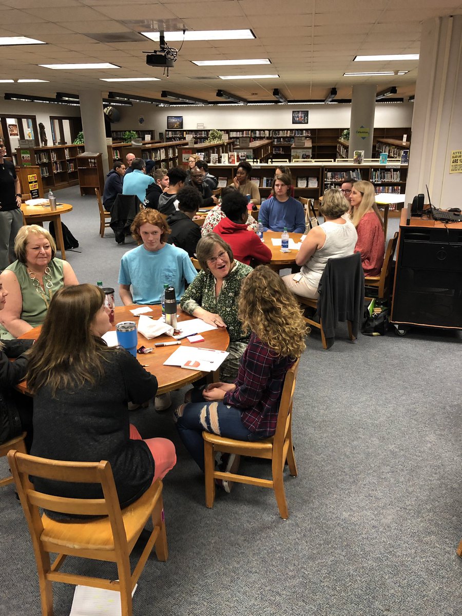 karen_sanzo's tweet photo. Thanks @HCPSDistrict for the opportunity to work with Halifax County High School with your innovation initiative!  I love seeing the design thinking work put into practice! #dthinking #happydesigning #innovation https://t.co/rqR7zyMh6E