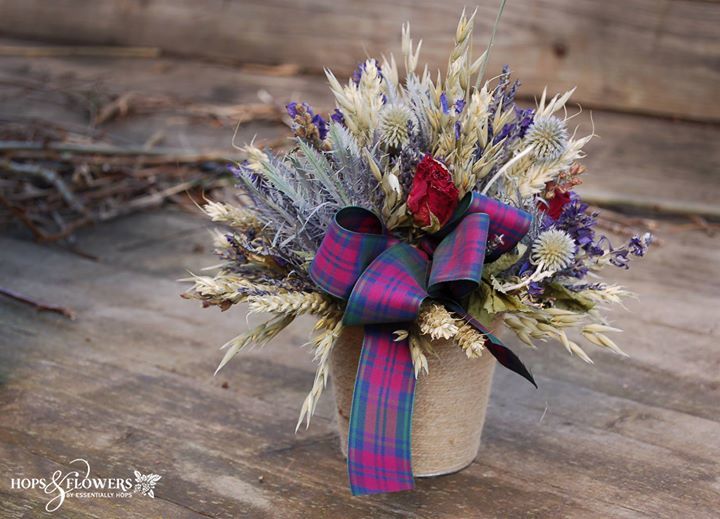To celebrate the life and works of the Bard of Ayrshire we've created this #Burnsnight special, a dried arrangement of blue eryngium and echinops with natural wheat and oats, and a red rose. You can order yours at bit.ly/2B3S1eu