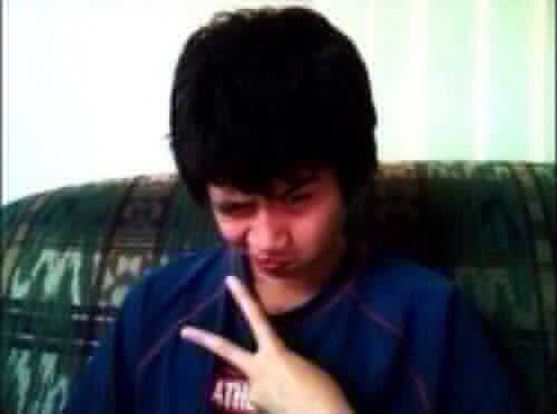 HAPPY BIRTHDAY TO OUR VERY OWN, CALUM HOOD!

-Mandie    