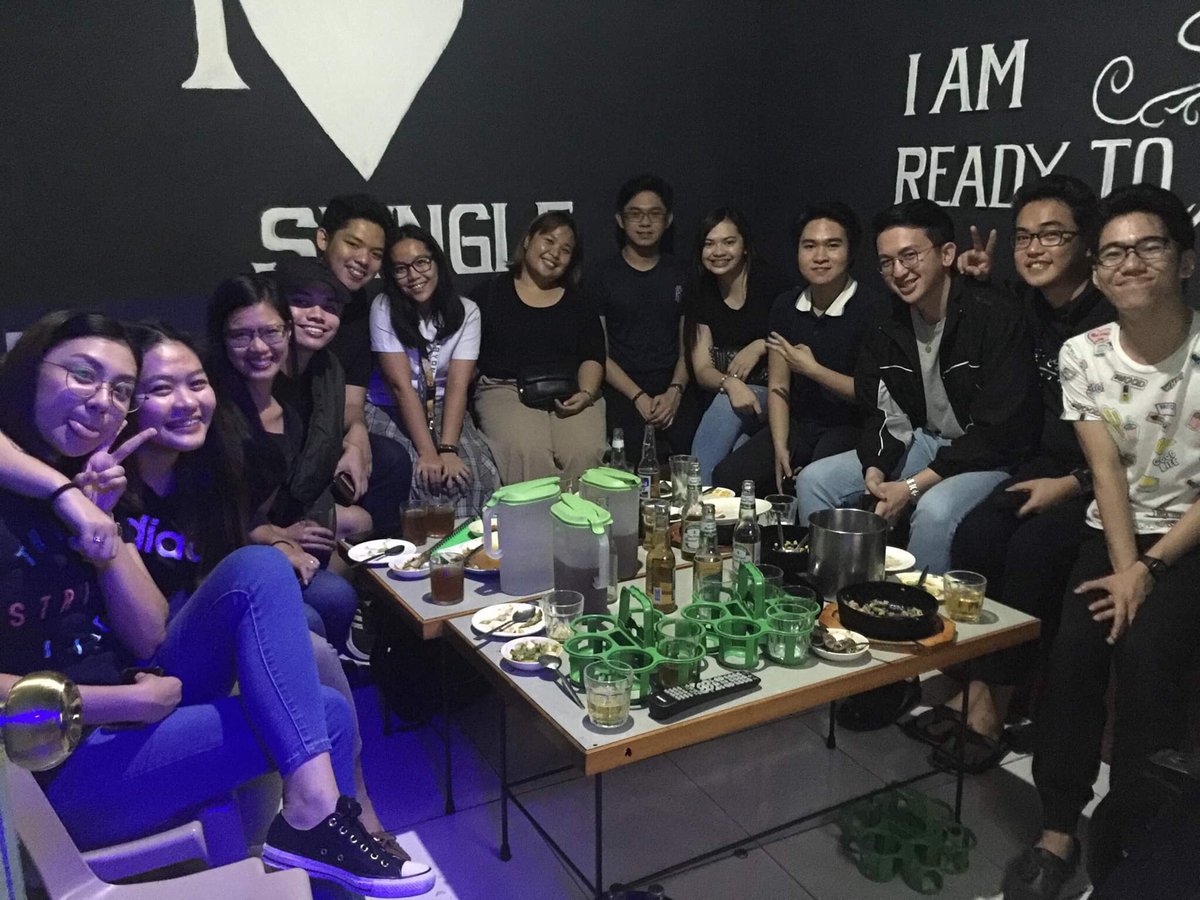 dayritshaira's tweet photo. The person behind this moment will never be forgotten. Thanks for making this mini get together happened. ๐ #4Aver https://t.co/sLoWe6Y7lC